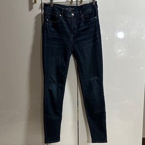 White House Black Market Women's Skinny Jeans - Dark Blue